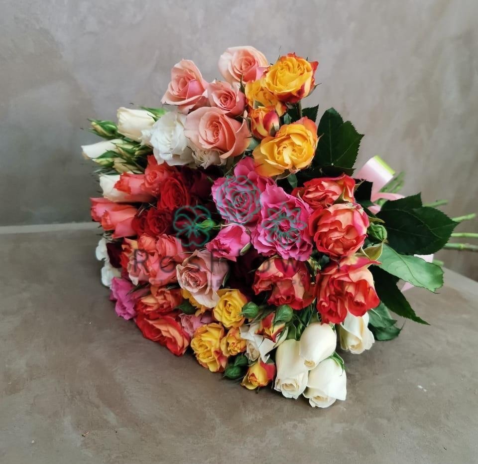 Букет цветов из: Розы в Плиево