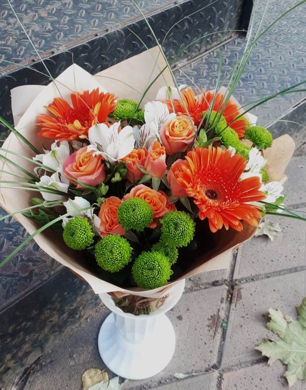 Букет цветов из: Герберы, Хризантемы, Альстромерии и Розы в Плиево