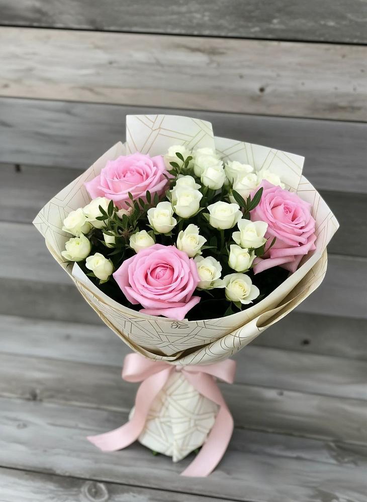Букет цветов из: Розы в Плиево
