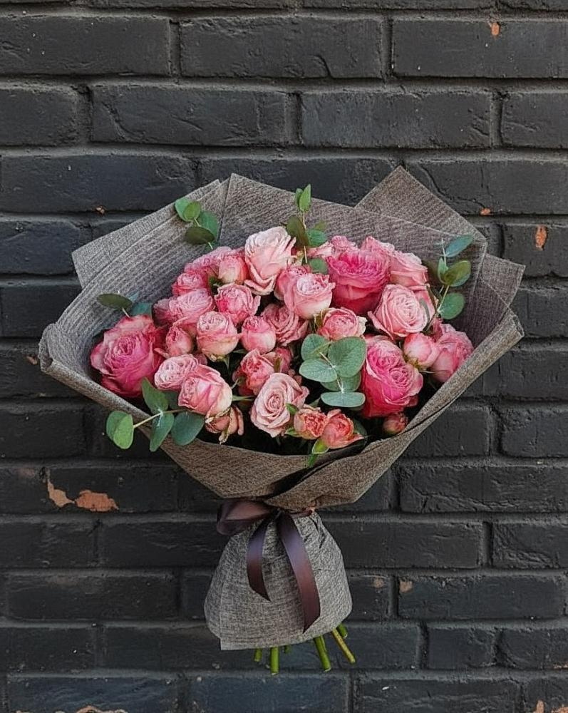 Букет цветов из: Розы в Плиево