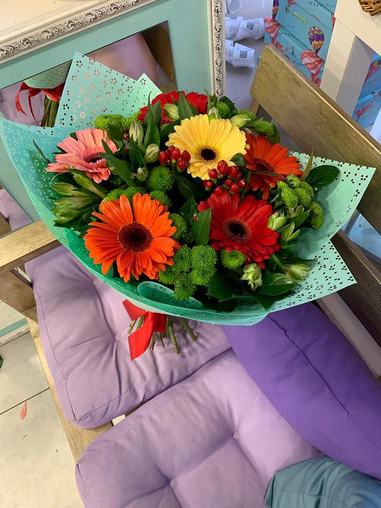 Букет цветов из: Герберы, Хризантемы и Альстромерии в Плиево