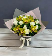 Букет цветов из:  Орхидеи и Розы в Плиево