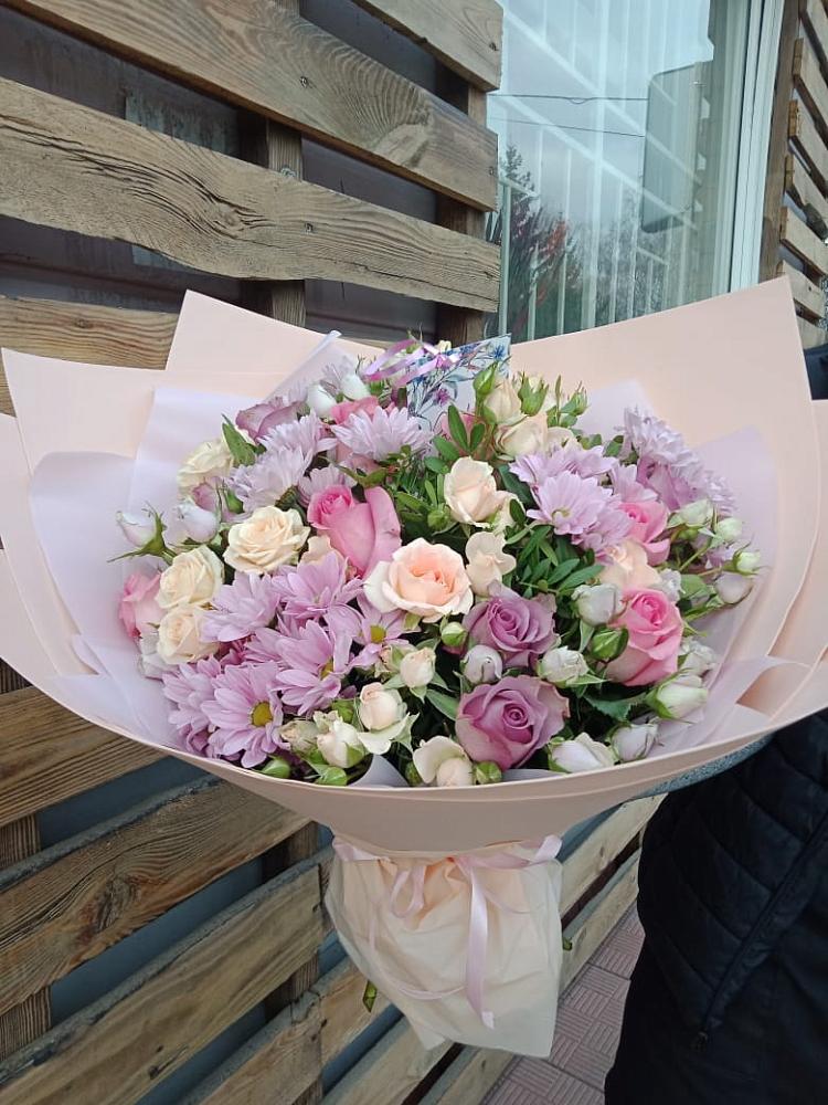 Букет цветов из: Розы и Хризантемы в Плиево