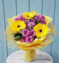 Букет цветов из:  Хризантемы и Герберы #REPLACE_PRED# Плиево