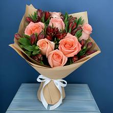 Букет цветов из:  Розы и Альстромерии в Плиево