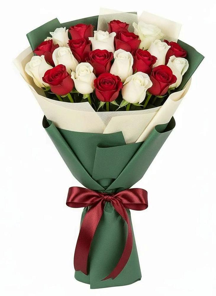 Букет Микс из красных и белых роз в Плиево