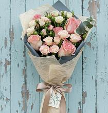 Букет цветов из:  Розы в Плиево