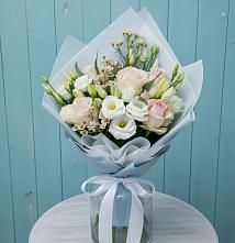 Букет цветов из:  Розы и Лизиантусы в Плиево