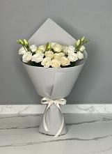 Букет цветов из:  Розы и Лизиантусы в Плиево